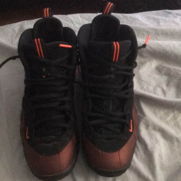 Nike foamposite sneakers - Picture 2 of 4